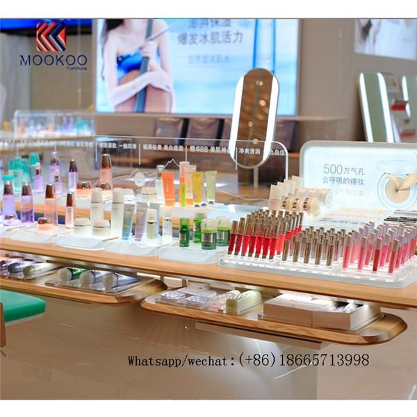 Modern Cosmetic Kiosk Design